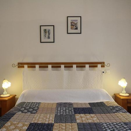 Bed and Breakfast Logis De L'Orme La Rochepot Екстер'єр фото